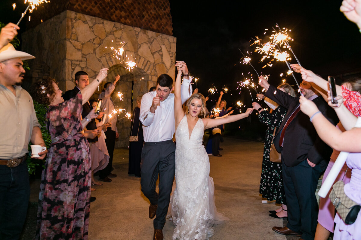 Amy and Hunter Camp Lucy Wedding (1187 of 1200)