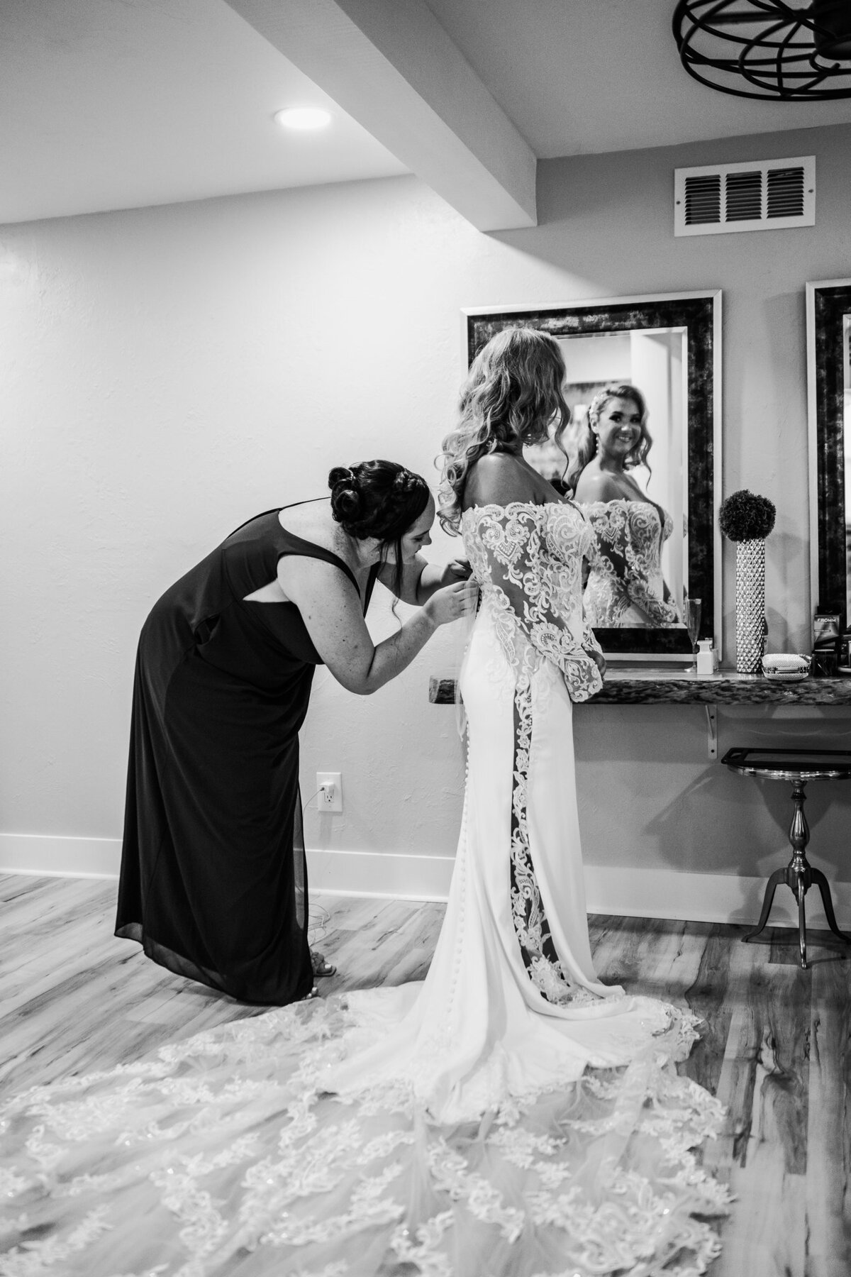 bride-getting-ready-photos-fort-myers-florida