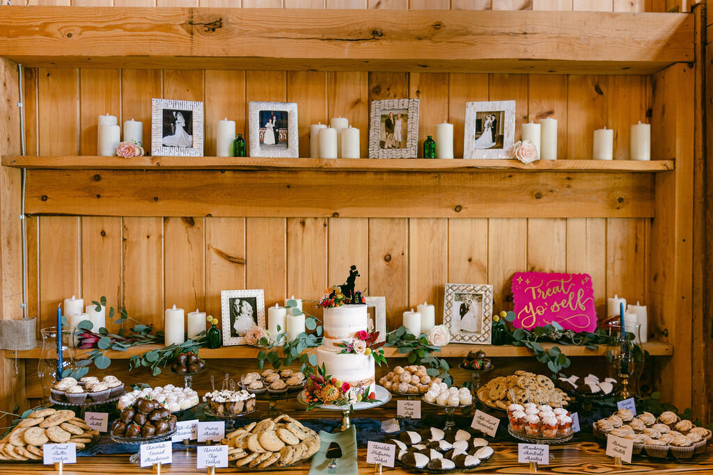 wedding-dessert-table-decor-windridge-estate