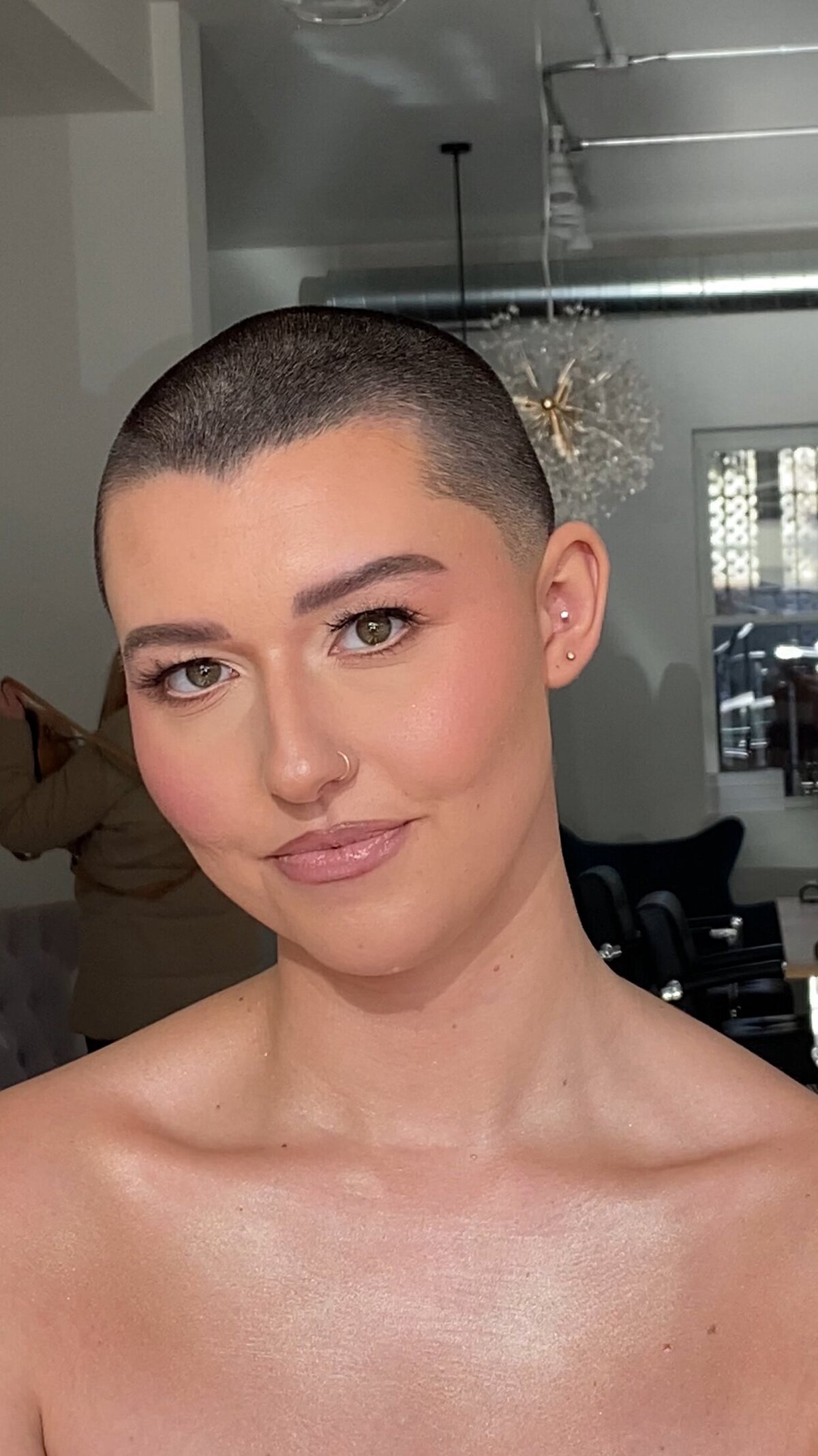 Facetune_24-04-2024-19-45-50