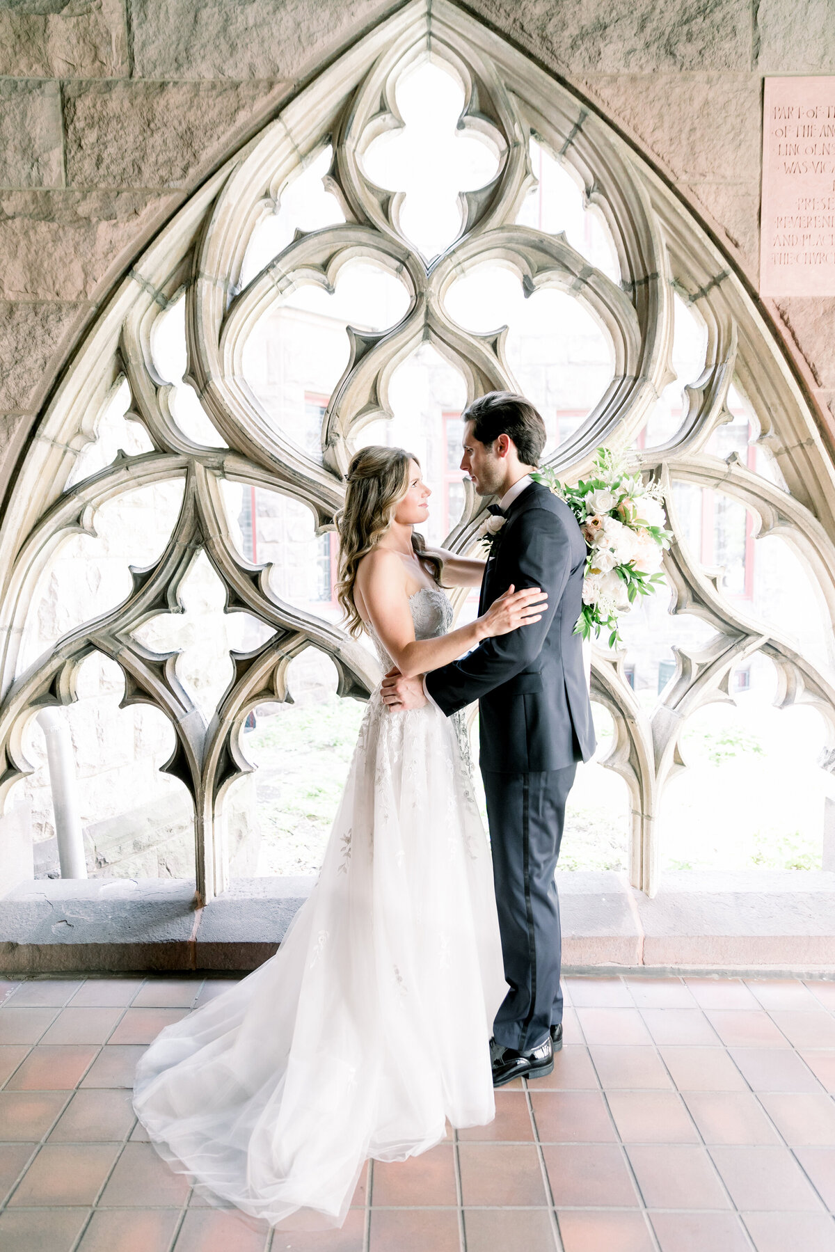 The-Boston-Public-Library-Wedding-Taylor-and-Joe-Emily-Wren-Photography-032