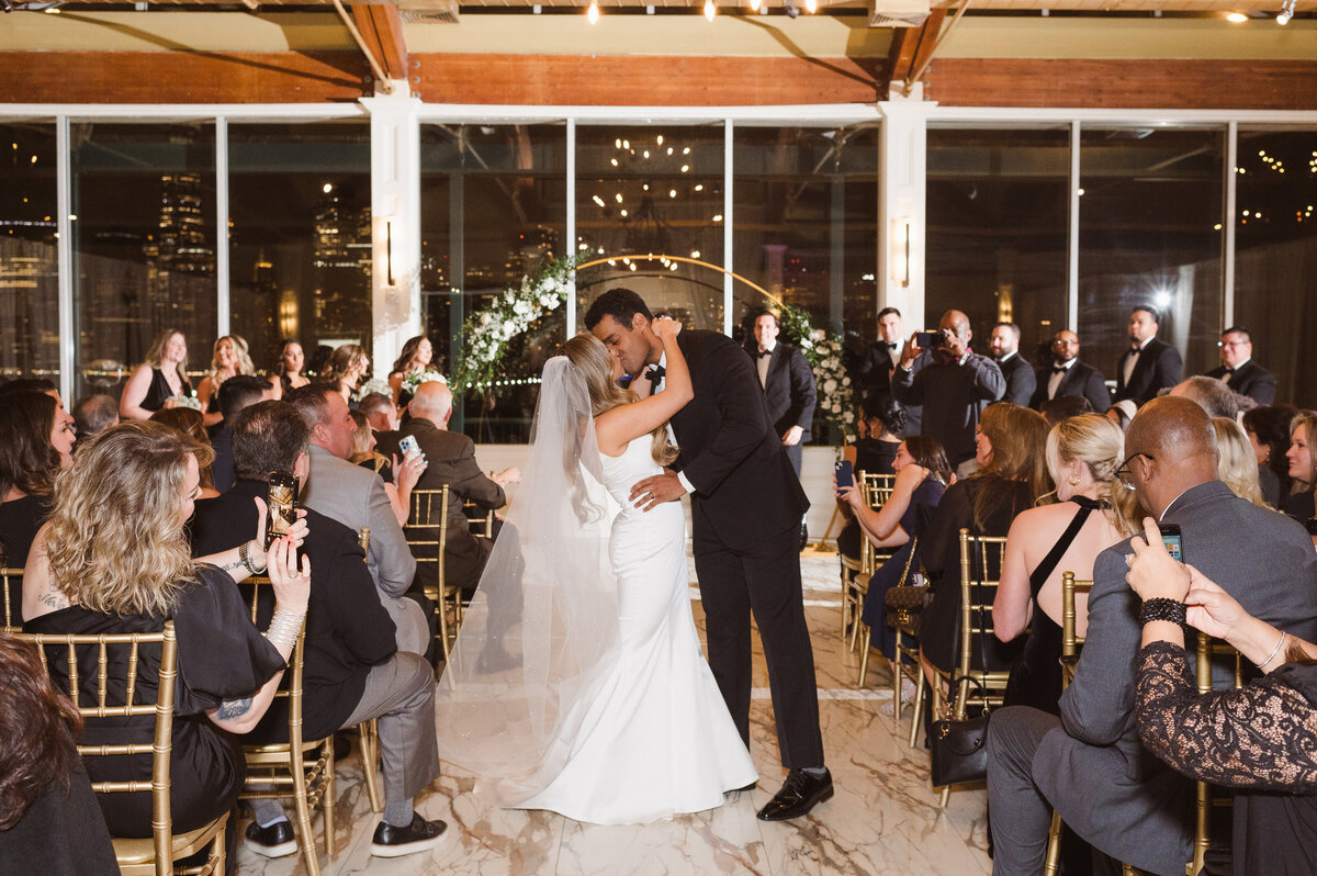 the-best-wedding-photographer-in-jersey-city-at-liberty-house-restaurant-photos-by-suess-moments