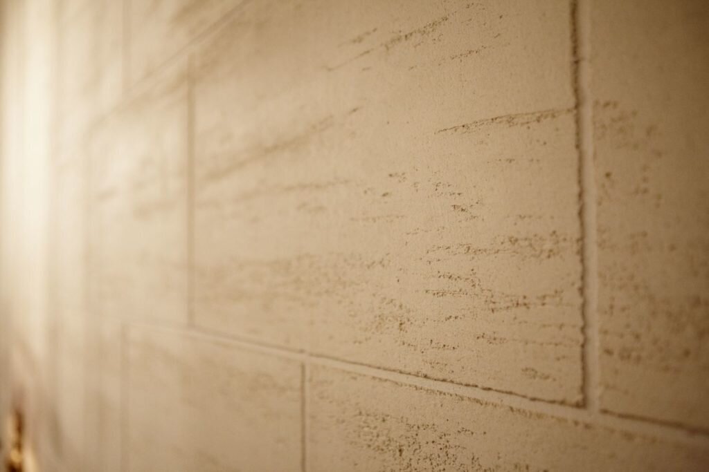 Heidi_Holzer_Faux-Travertine-1024x683