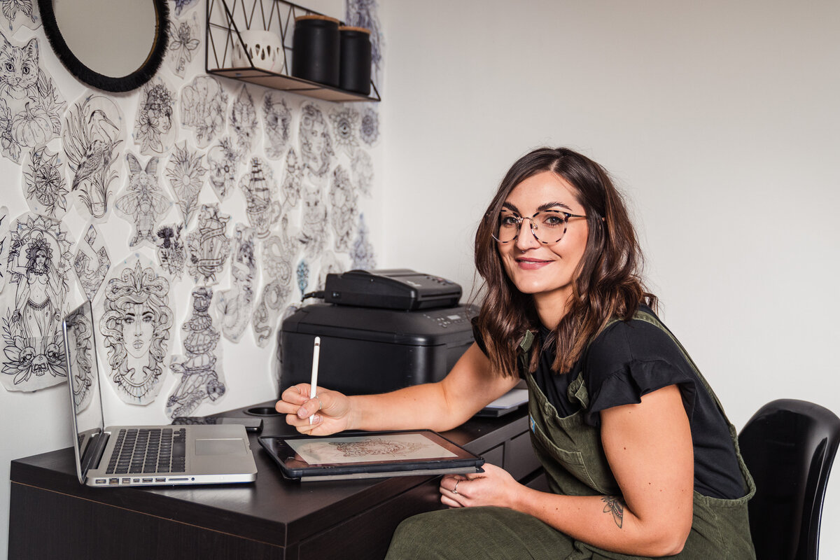 personal-branding-photography-tattooist-rachelle-downs-239