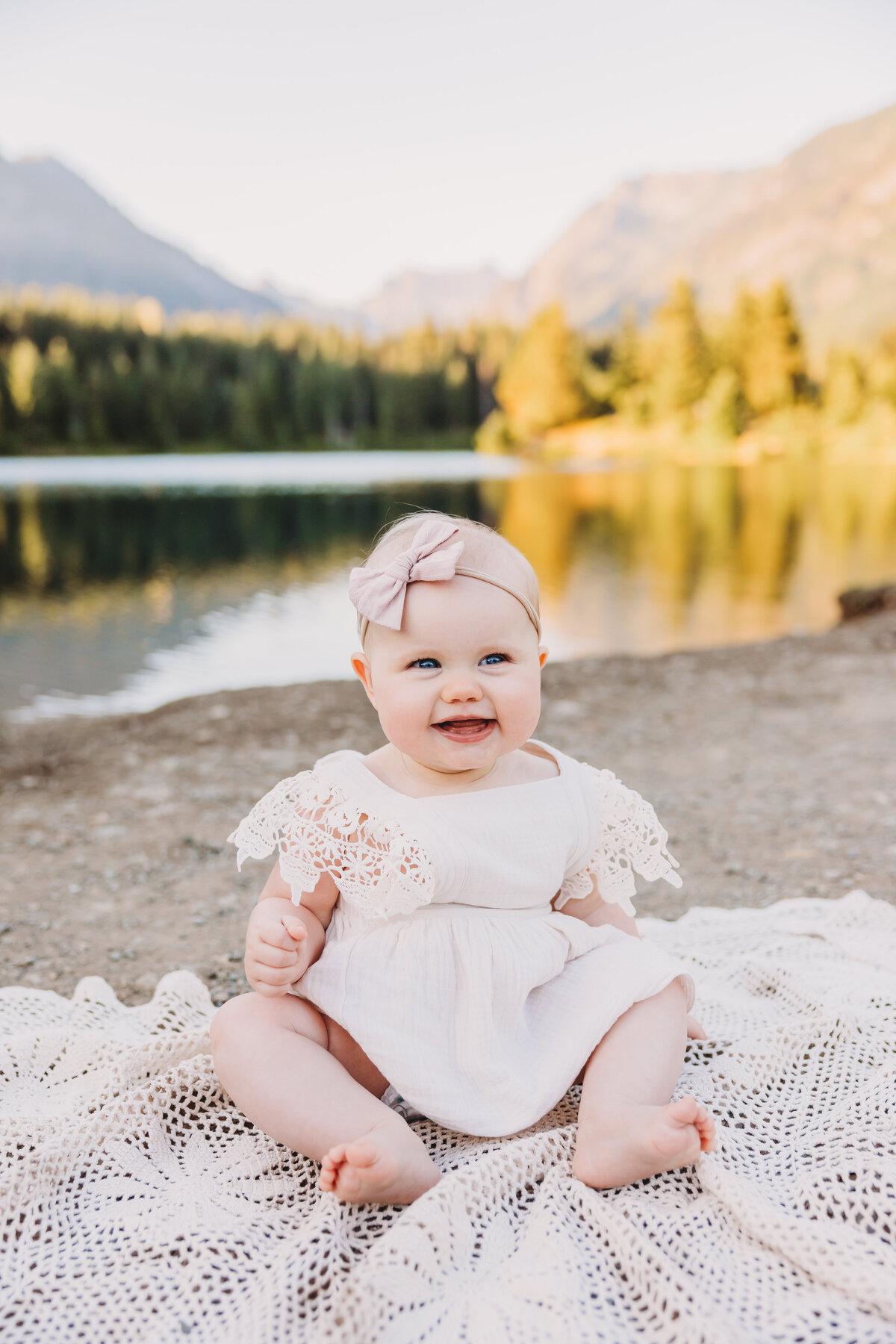 Tayler's Gold Creek Pond Family Session15