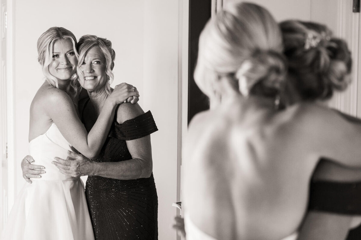 Wedding-at-The-Commodore-in-Hartland-WI-9