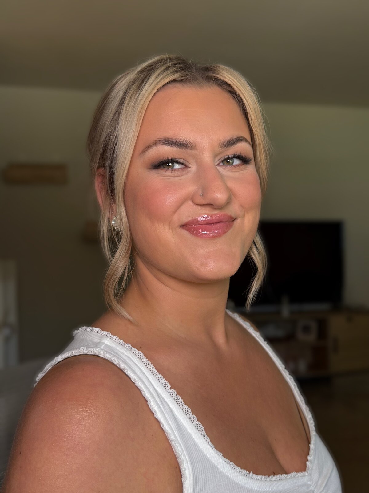 Facetune_18-11-2025-15-24-01