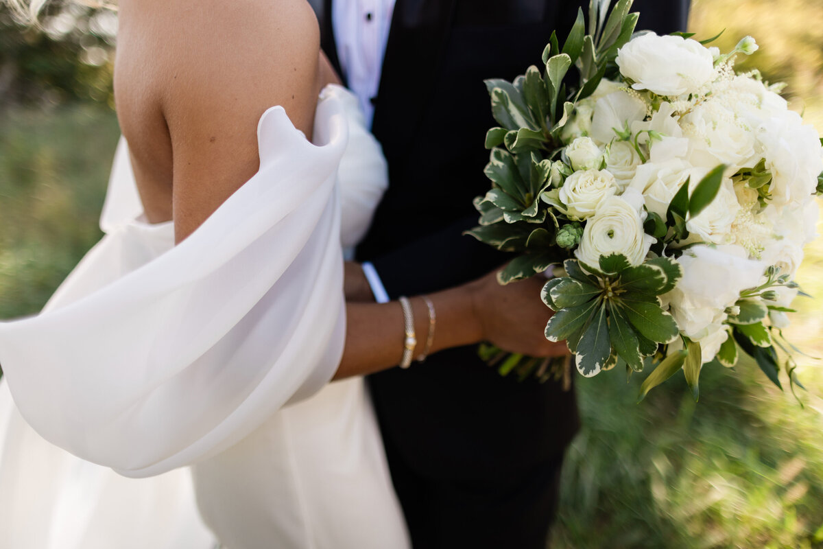 white-wedding-florals-8