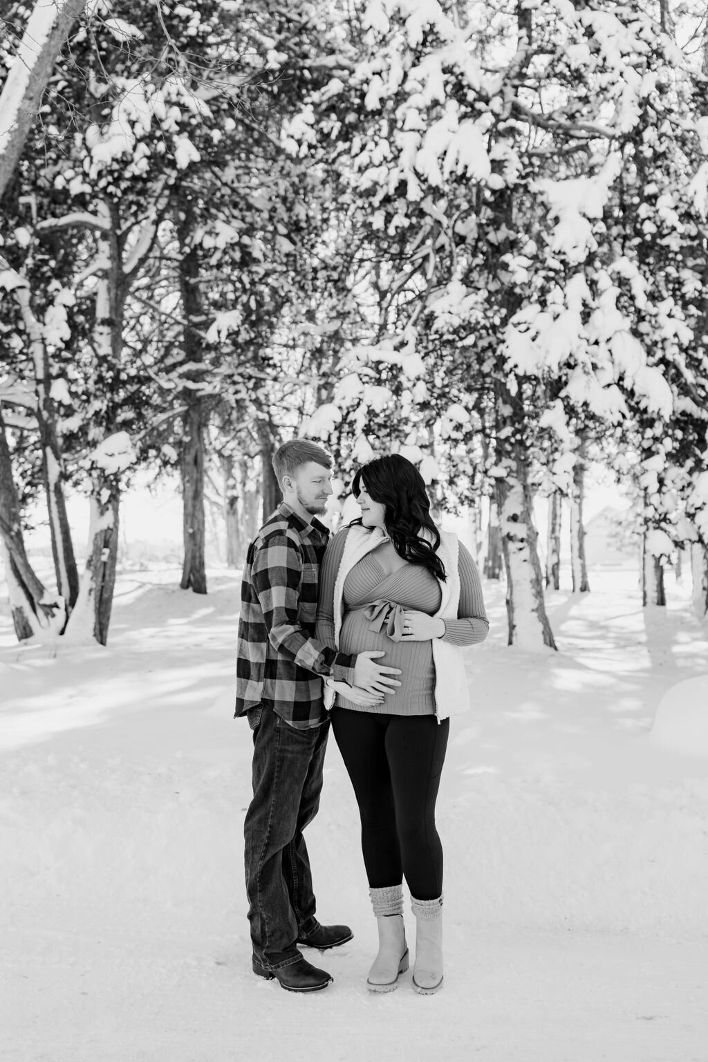 christina_ney_photography_wedding_engagement_lifestyle_photographer_dubuque_iowa_wedding_planning_assistance_adventurous_bold_laidback Family Photography67
