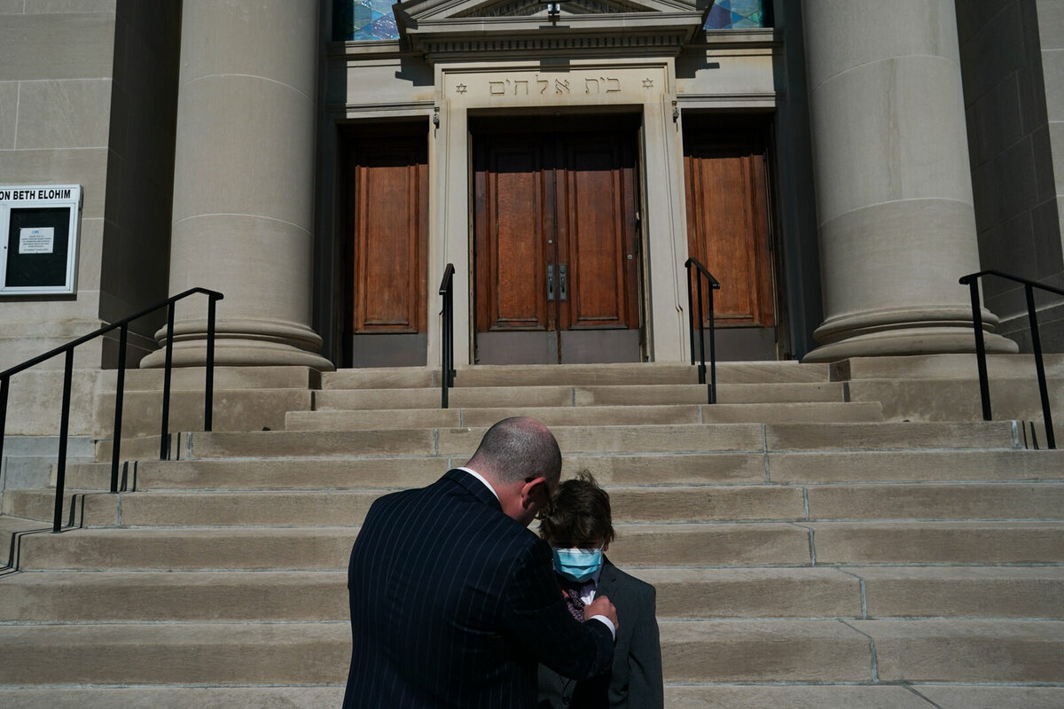 world's-best-Jewish-bat-mitzvah-photographer-kirsten-lewis-lb014