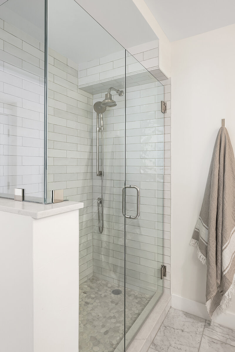 neutral-bathroom