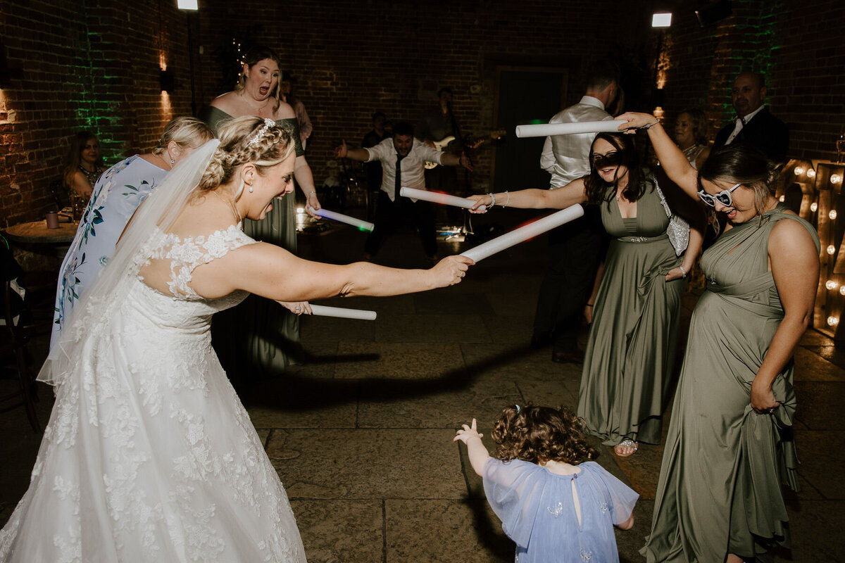 0740Sophie & Ross - Hazel Gap Barn - Dan Tomkins Photography-1