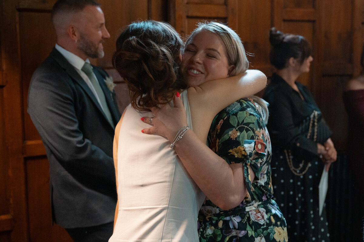 Guest candid reactions before wedding ceremony - candid captures - manchester wedding 