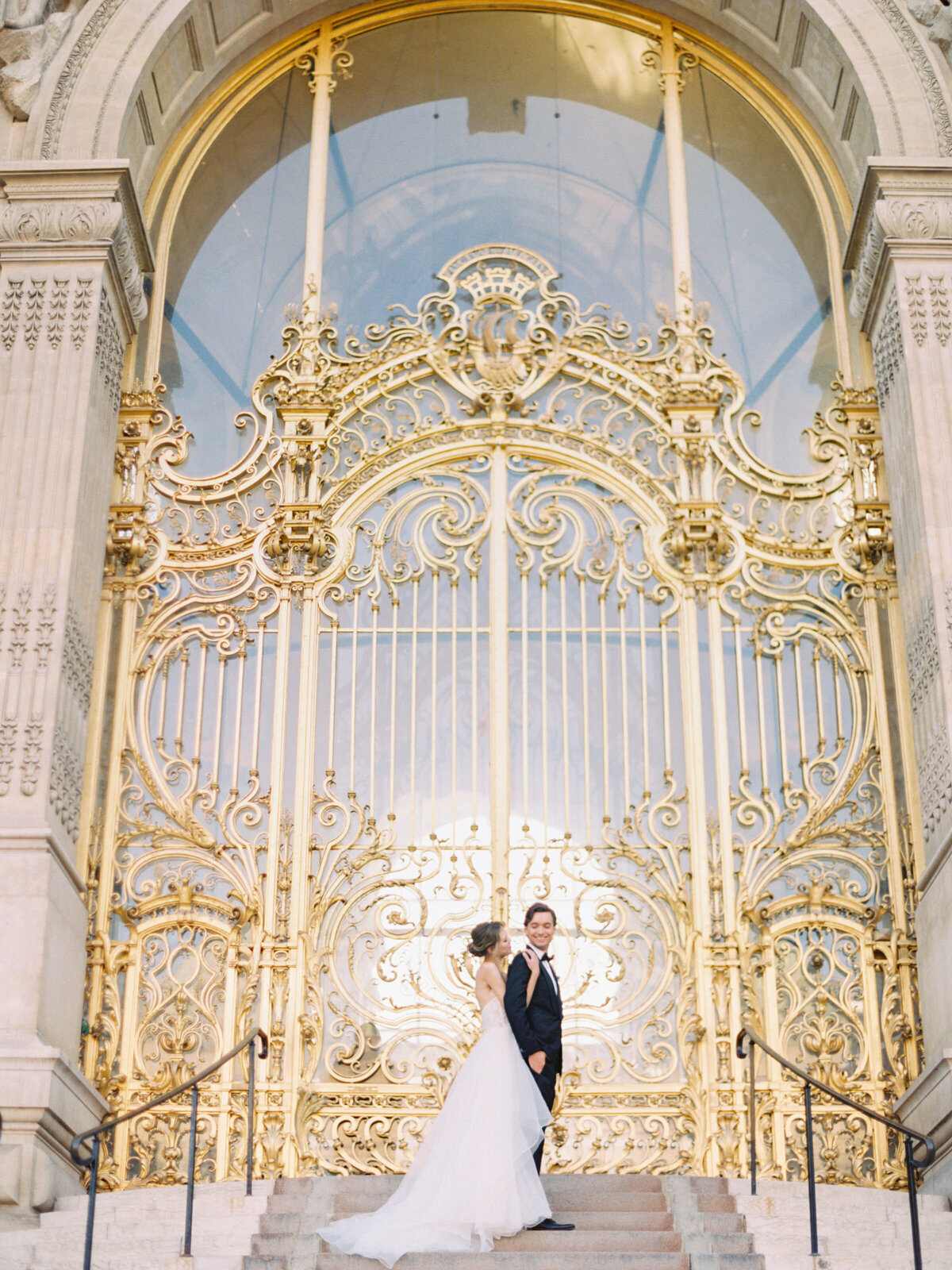 petit-palais-elopement-paris-wedding-photographer-mackenzie-reiter-photography-pont-alexandre-bridge-paris-france-35