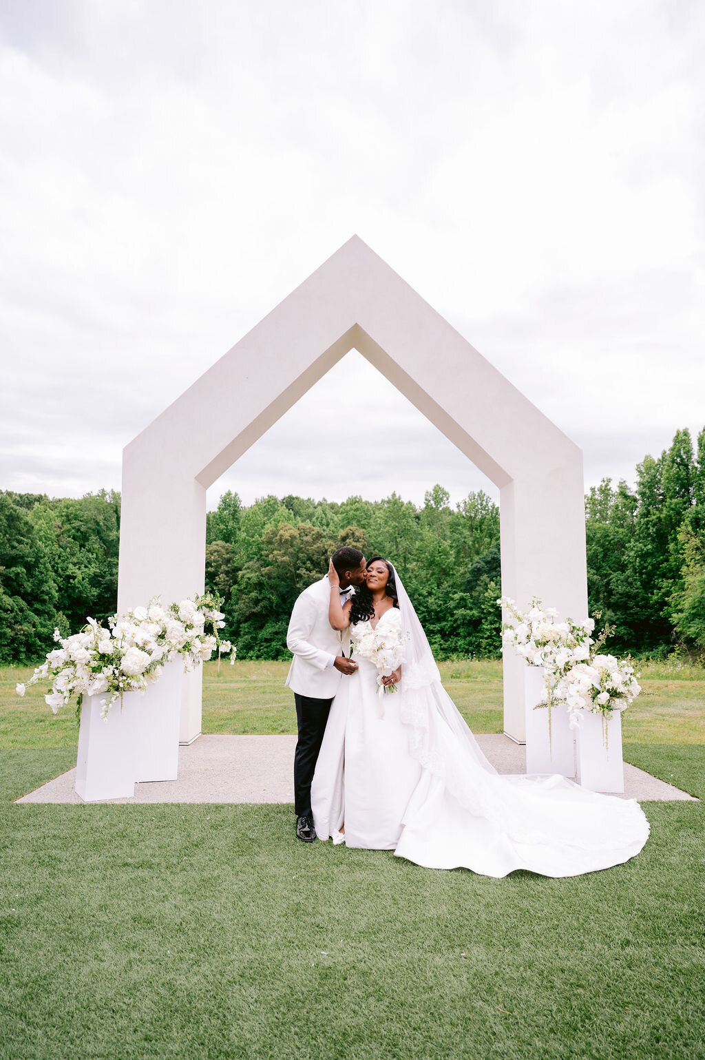 Youngs-Wedding-Sneak-Peeks-0114