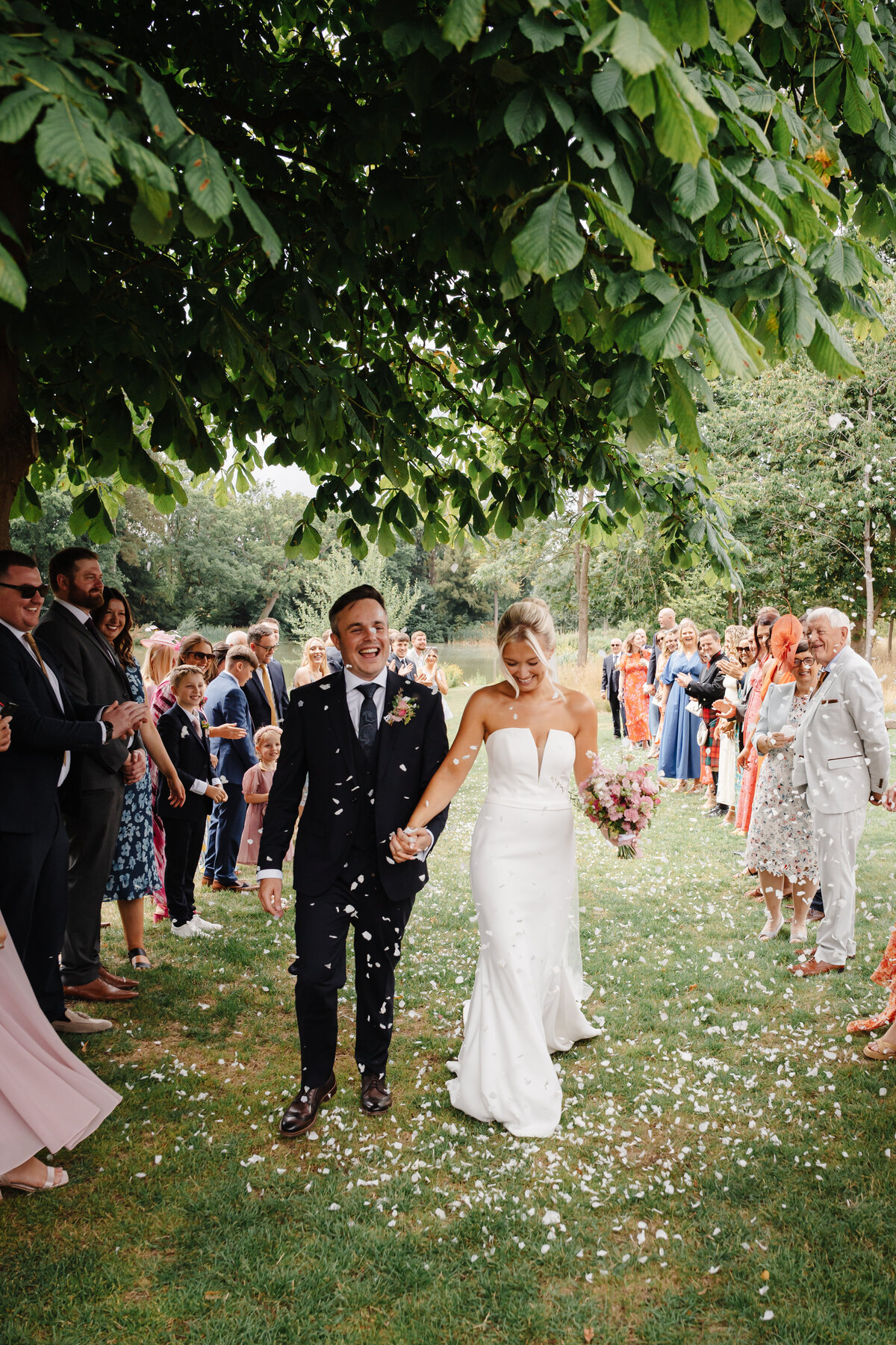 GraceDovePhotography_Matt&EmmaWedding_barnsandyardwedding-65