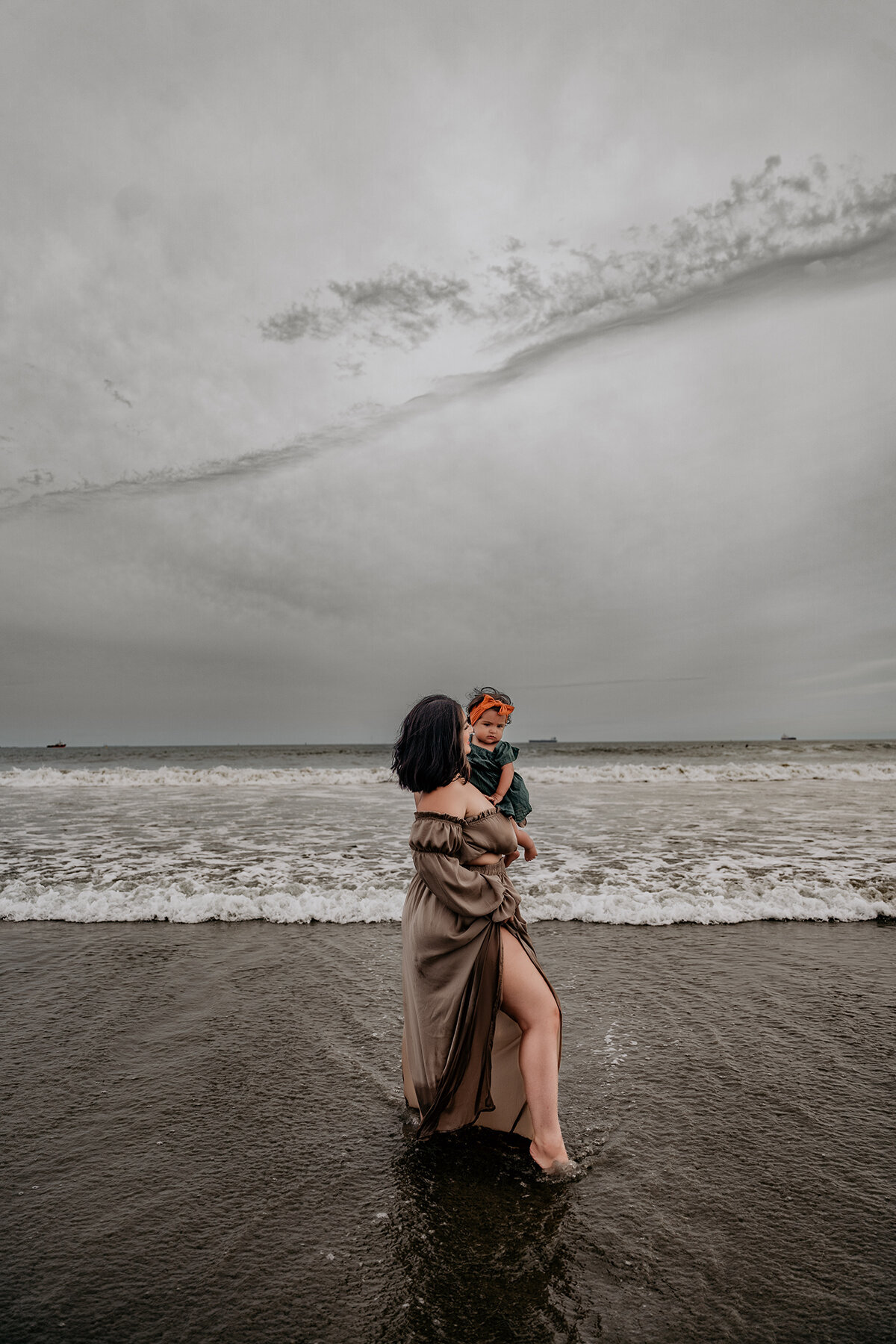 sealbeach-family-photo_m08