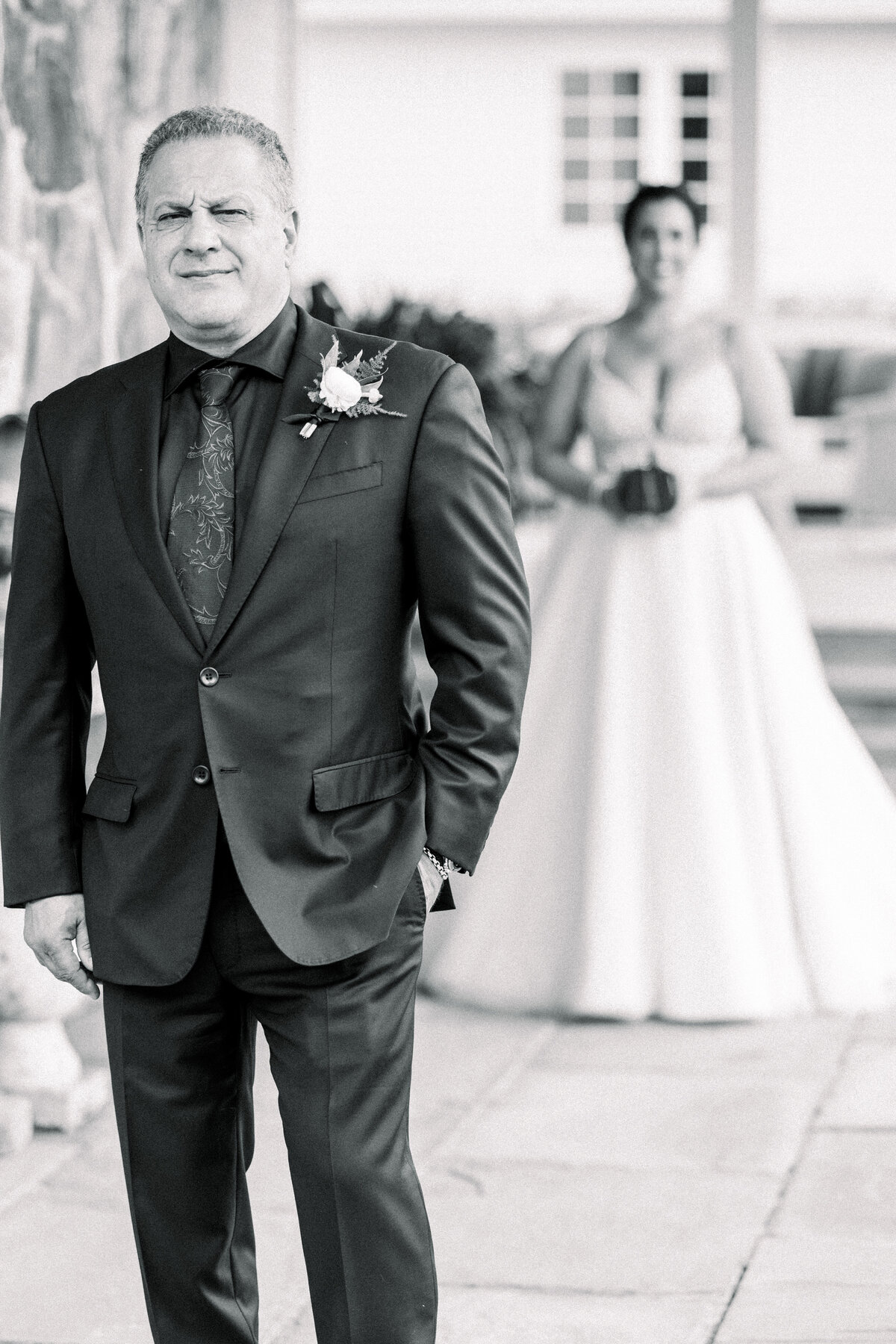 first-look-with-father-of-the-bride