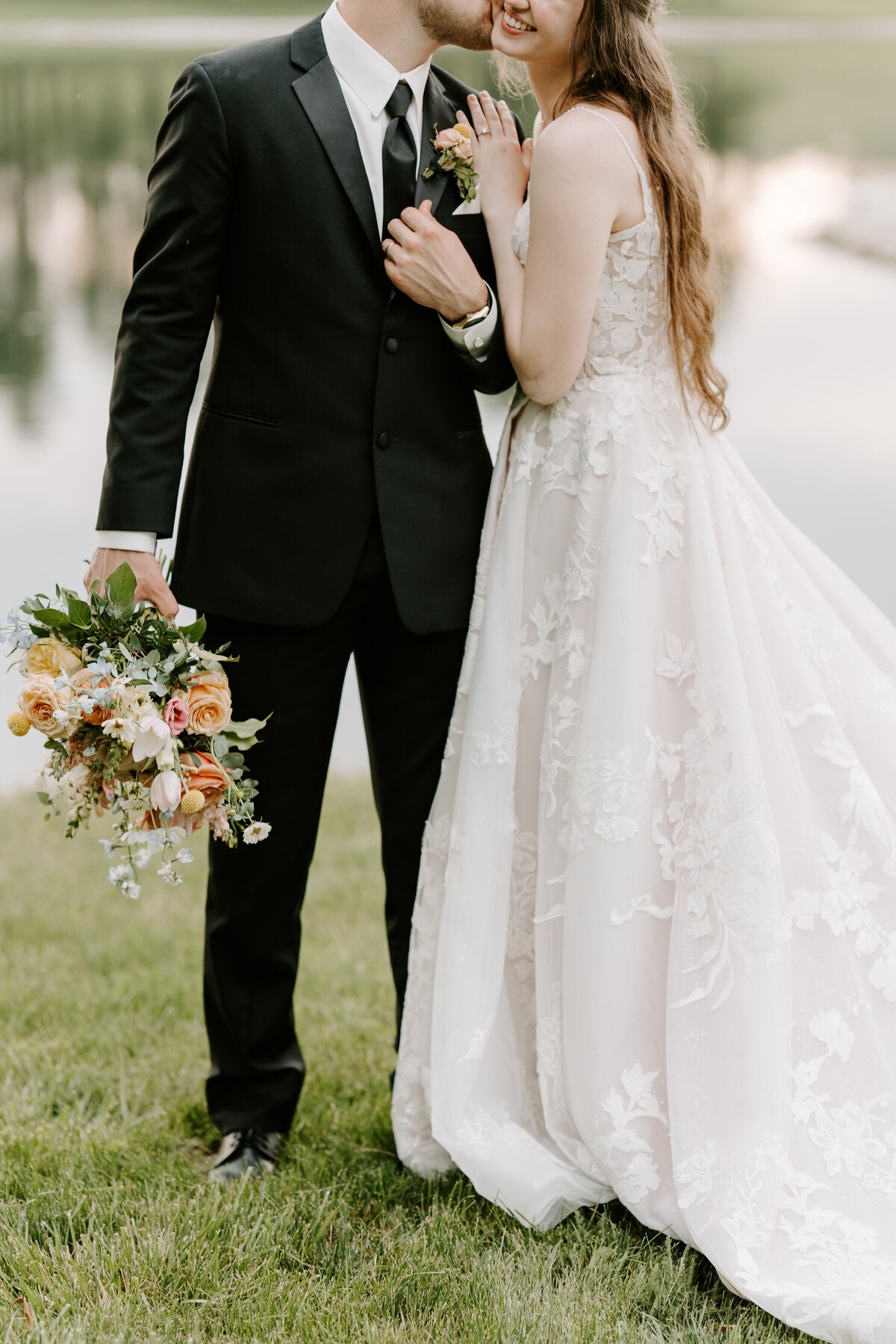 kraber-the-gathering-grounds-iowa-wedding-34