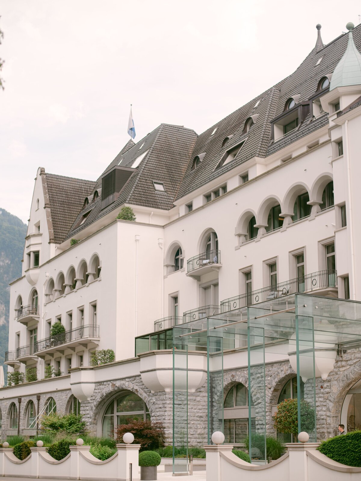 Park-Hotel-Vitznau-Wedding-Switzerland-Eventoile-15