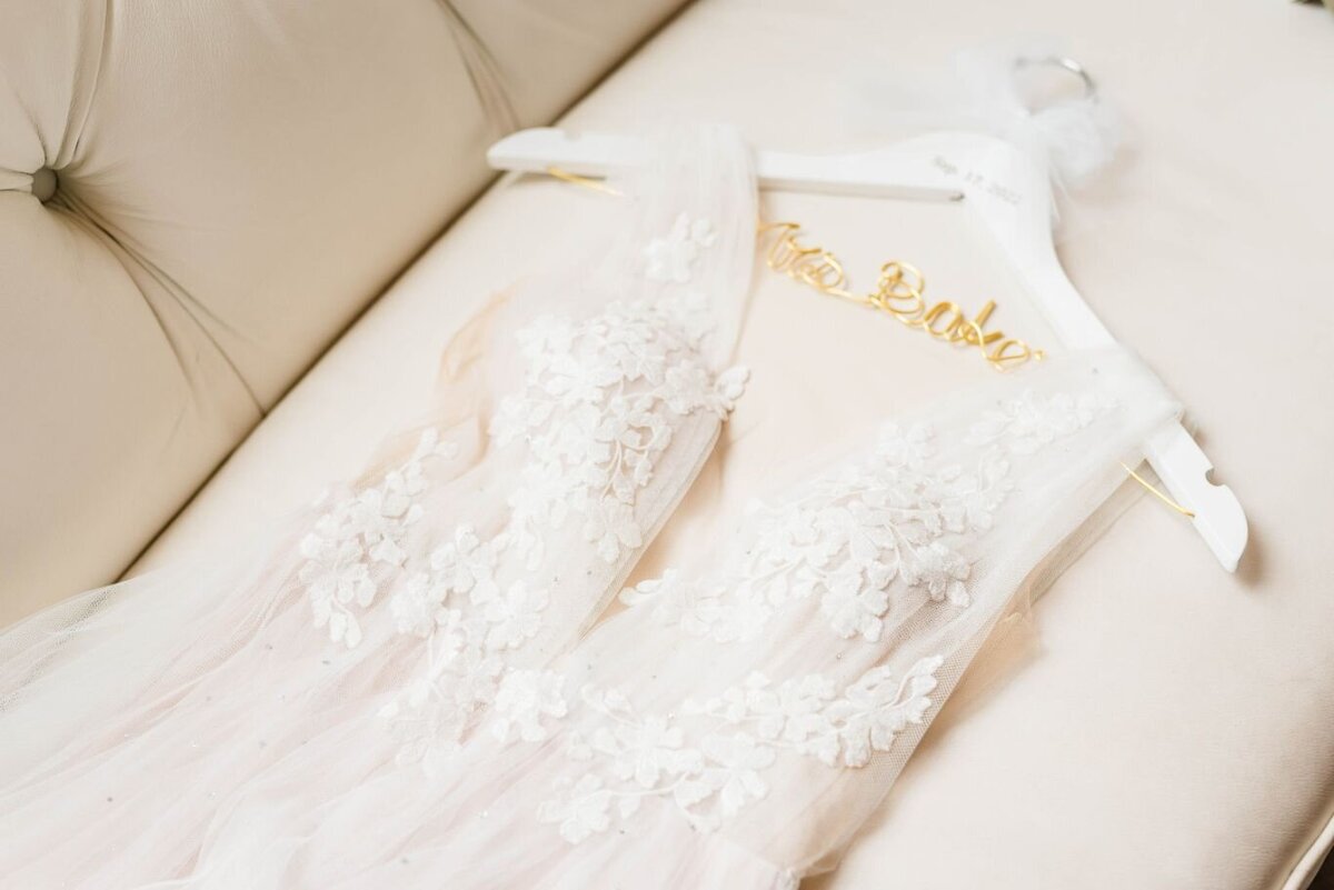 cork-factory-hotel-wedding-getting-ready-275