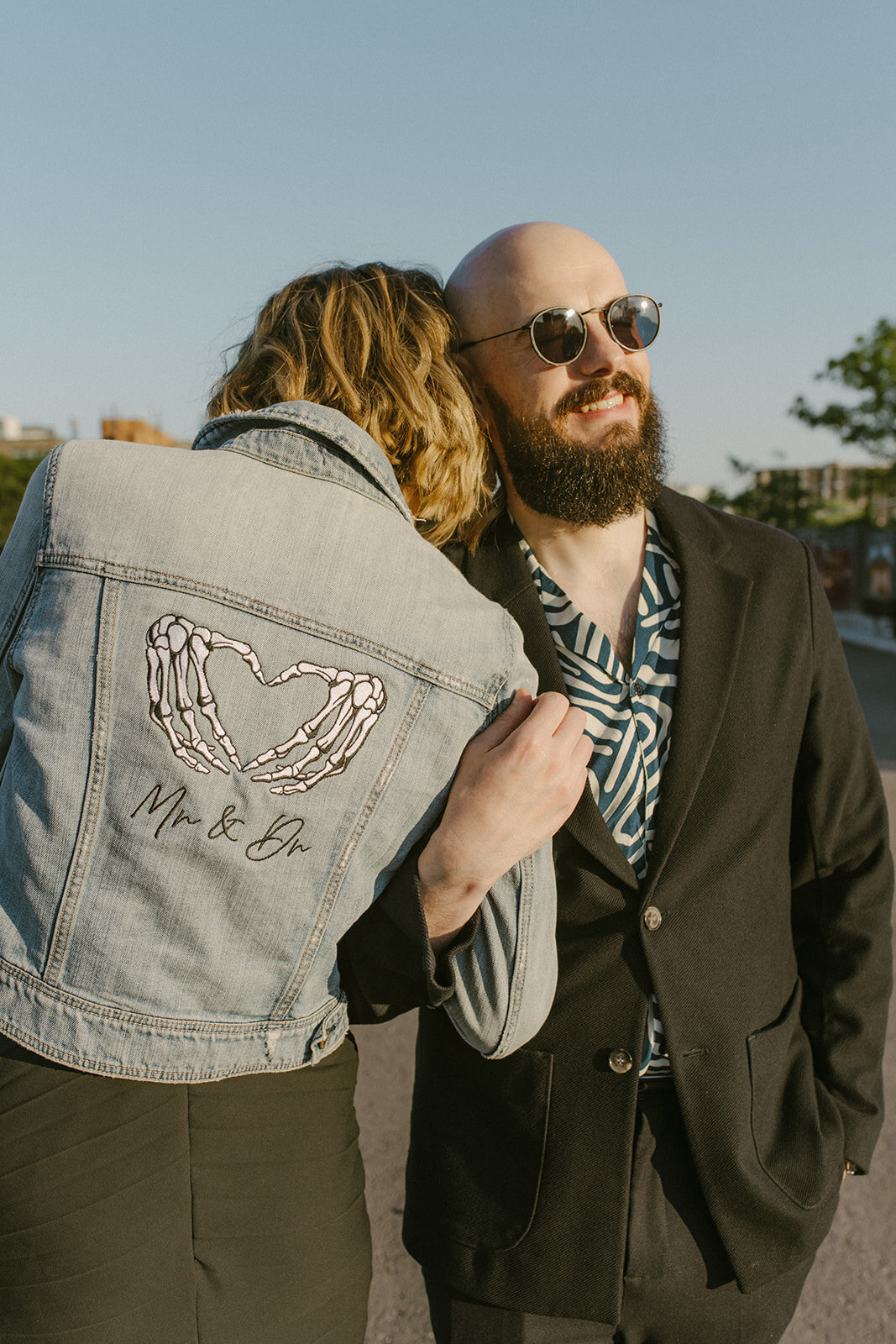 toronto-city-elopement-kensington-market-freespirited-romantic-fun-authentic-wedding-photography-2661