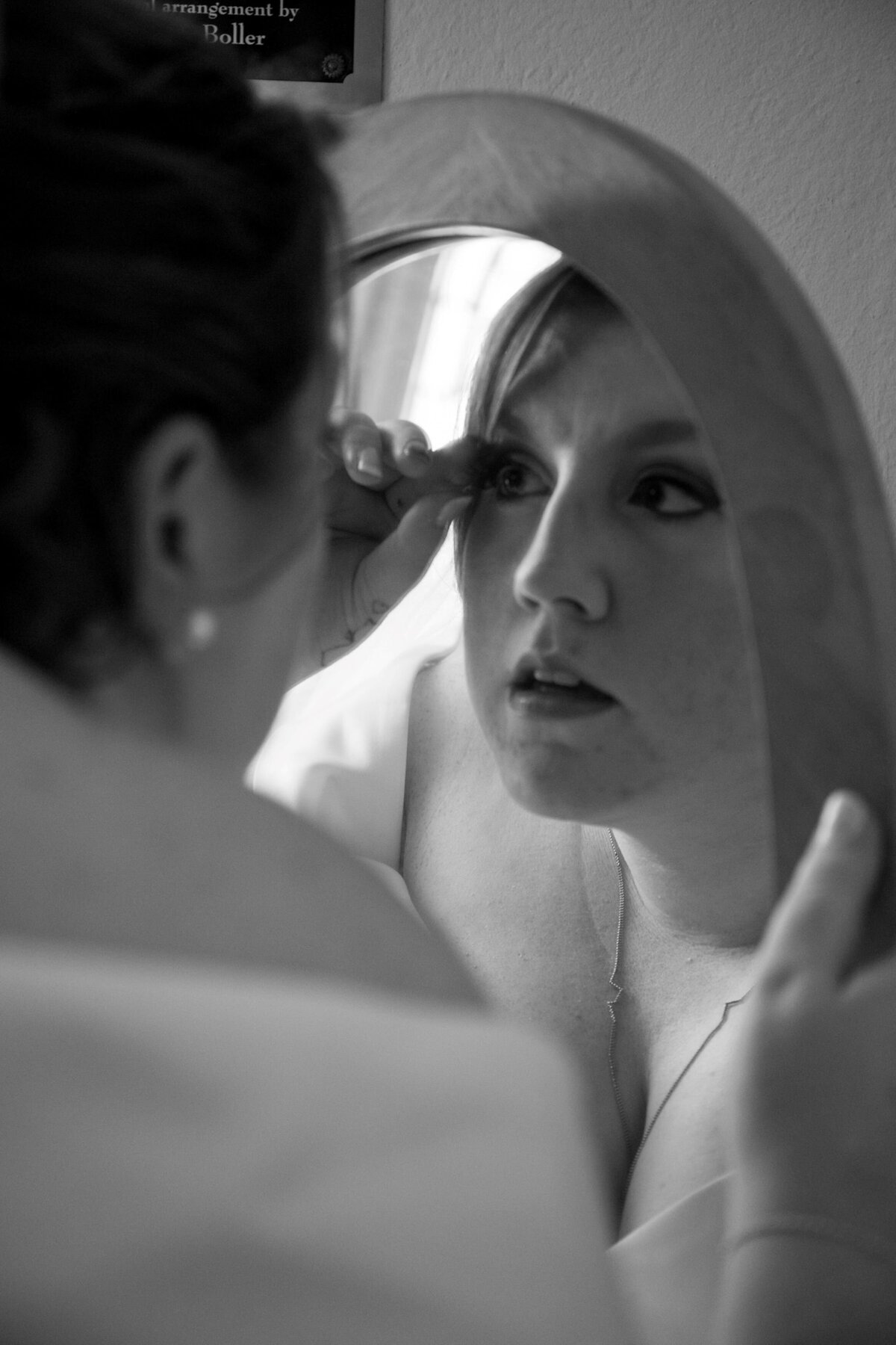 katie_andrew_getting_ready
