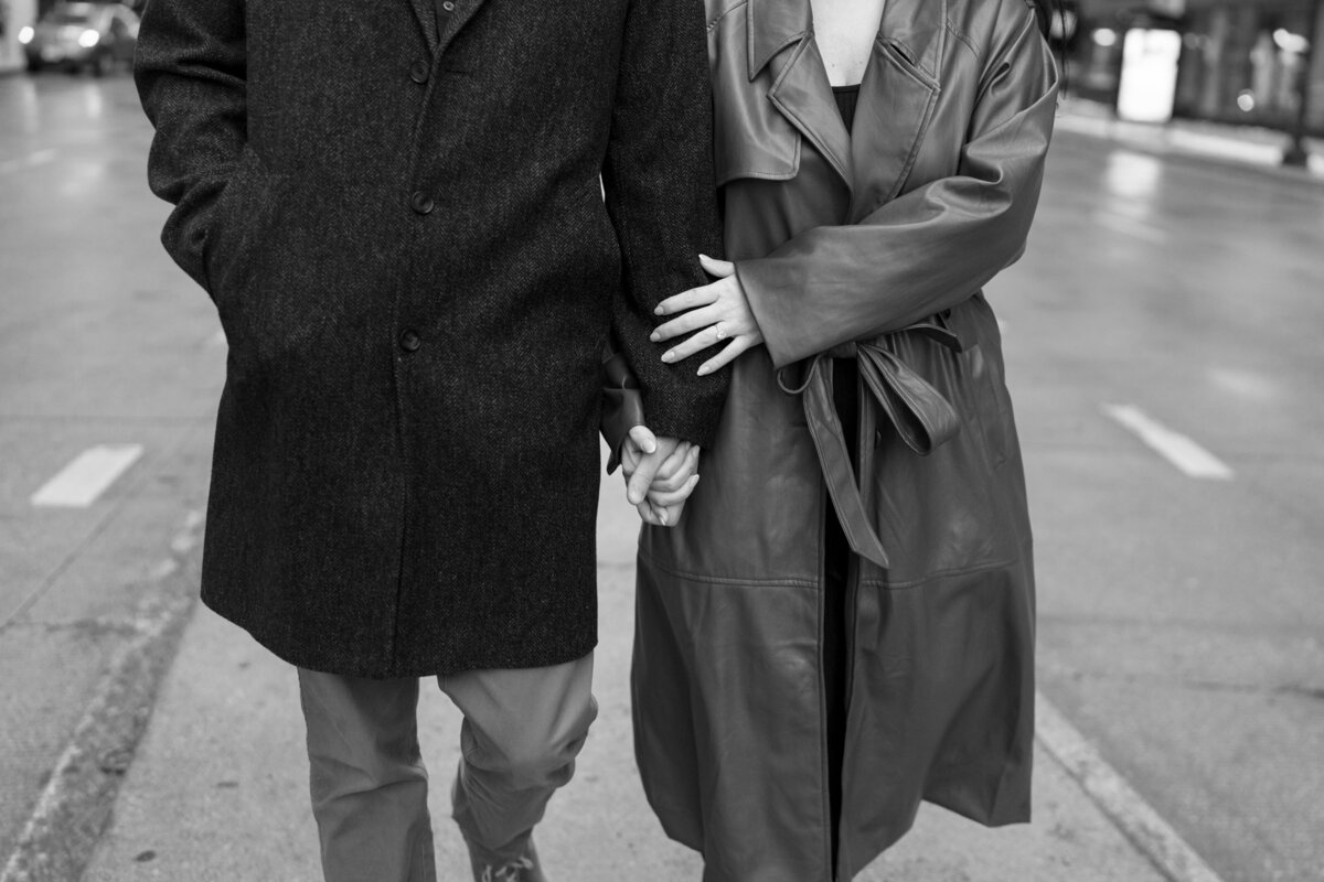 Aspen-Avenue-Chicago-Wedding-Photographer-Hilton-Palmer-House-Vintage-Hotel-Timeless-Editorial-FAV-8