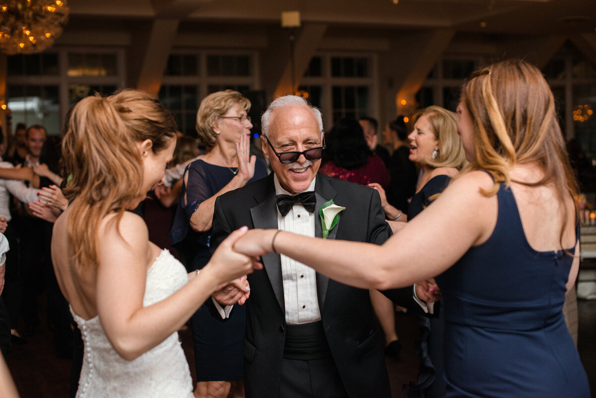 guests dancing at Heritage Club at Bethpage