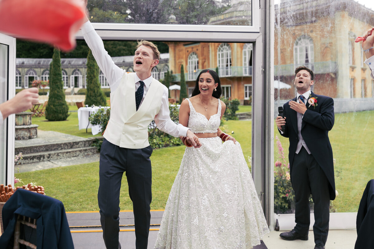 Dinner and speeches at Sezincote wedding
