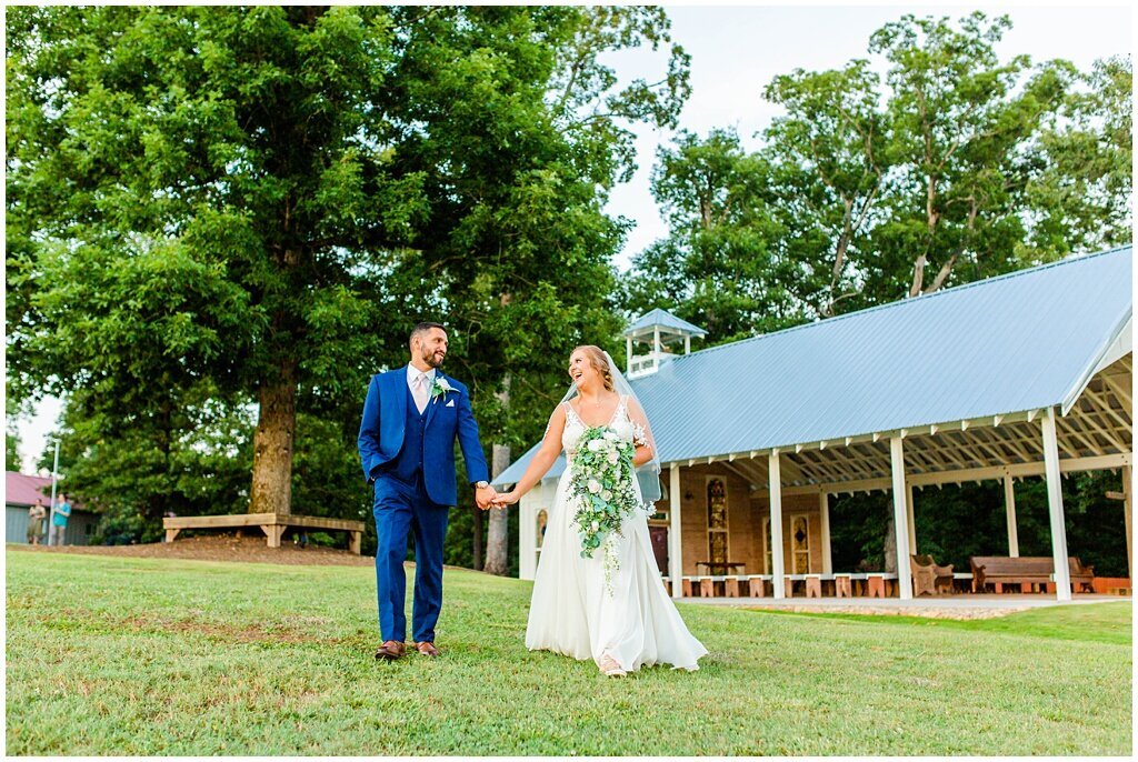 Wedding & Senior Photographer based in Asheville, NC & Greenville, SC