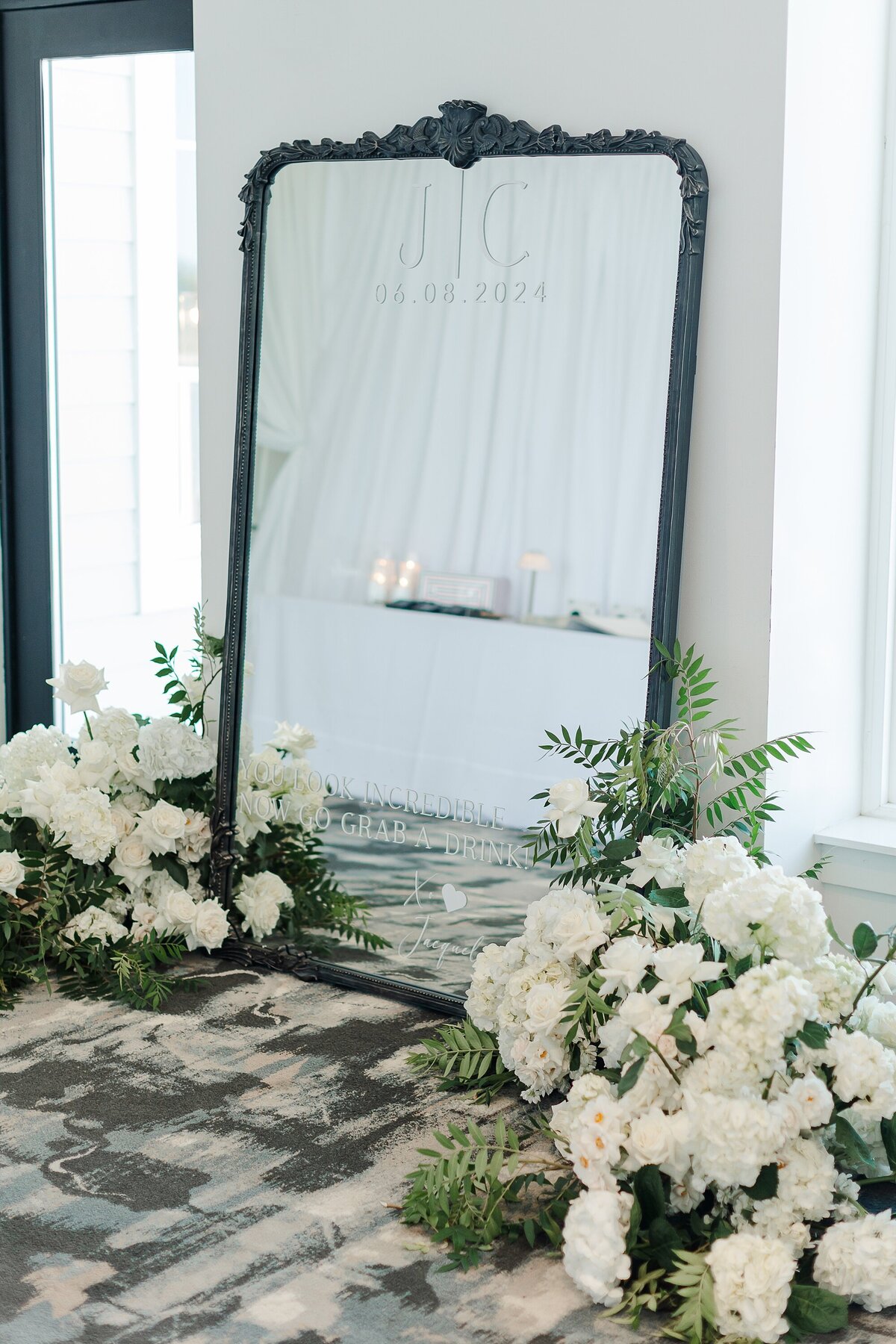 Chic Modern All White Wedding The Beaufort Hotel Brittanie Raquel Events_0016
