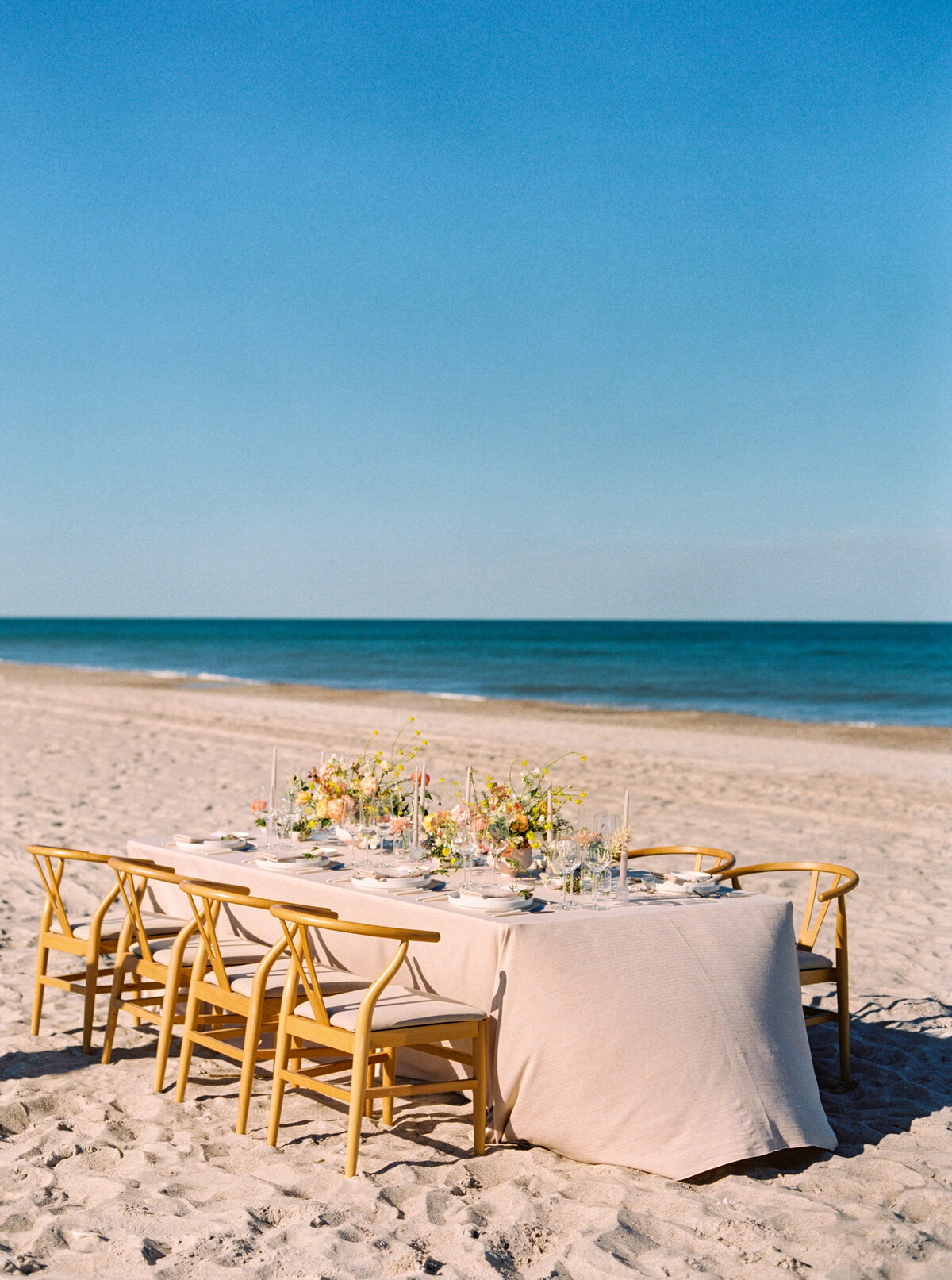 beachfront wedding reception table