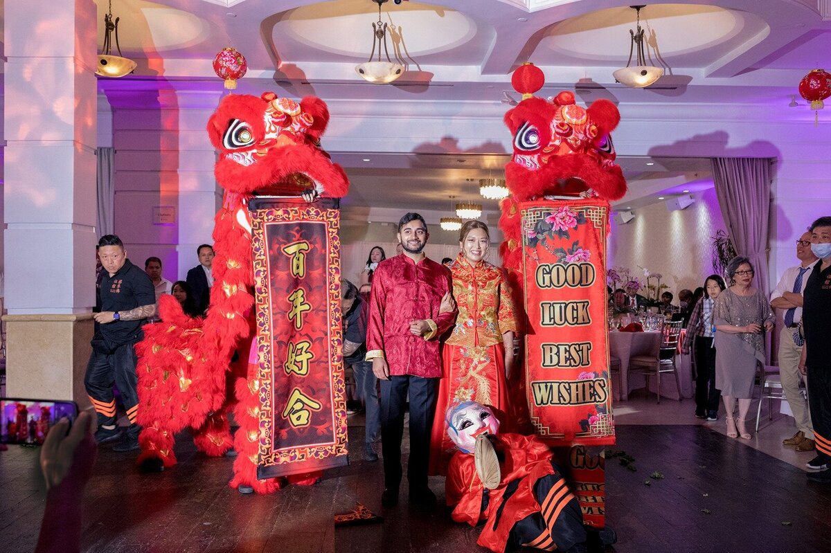 Indian-Chinese-wedding-Renaissance-chinese-lion-dance-6