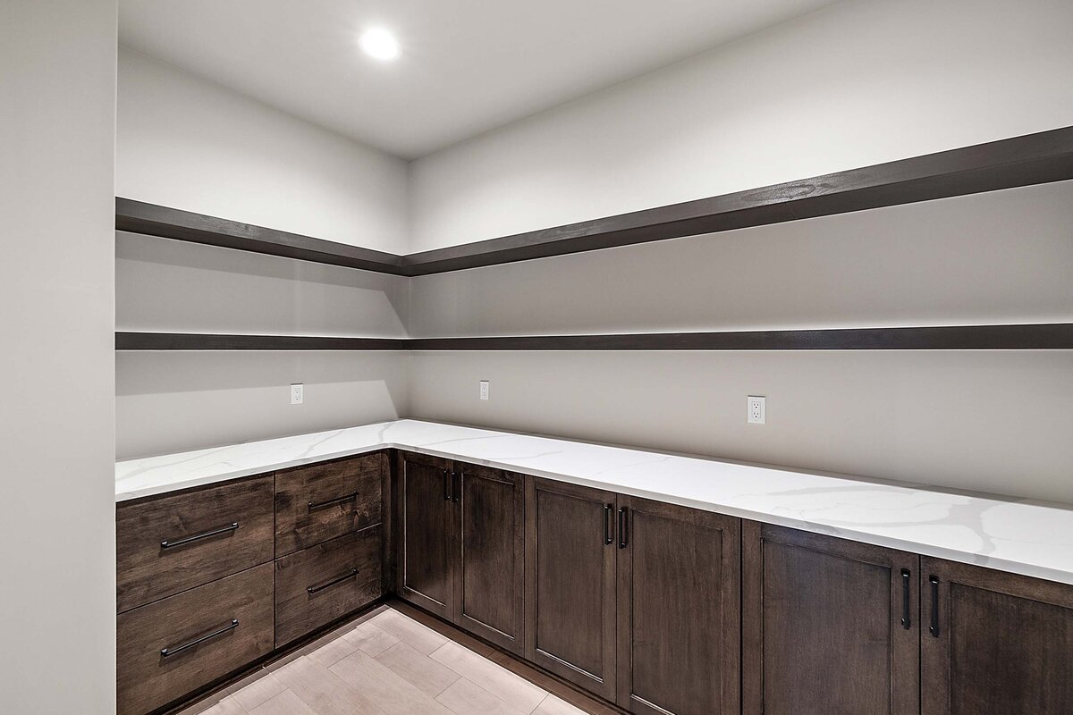 6655 Roseberry Interior-23