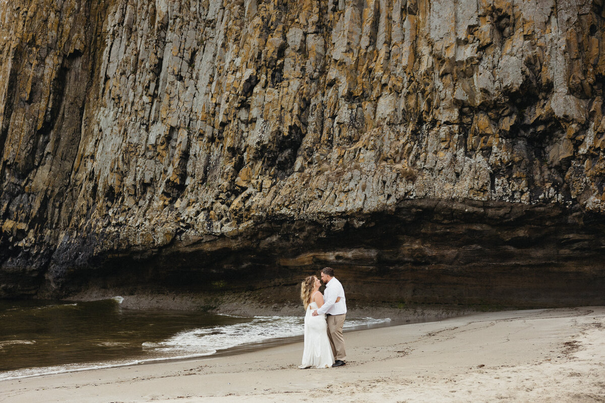 marykphotos-Jessica+TannerSneaks-250