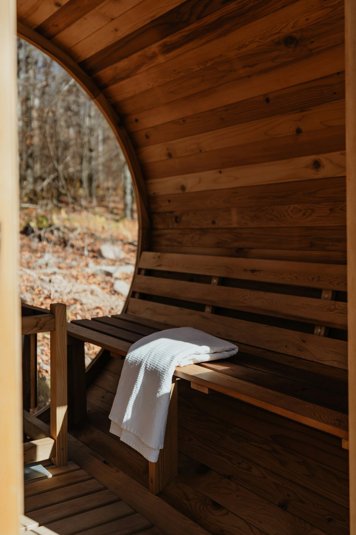 clay-banks-8ReIGirLkiQ-unsplash