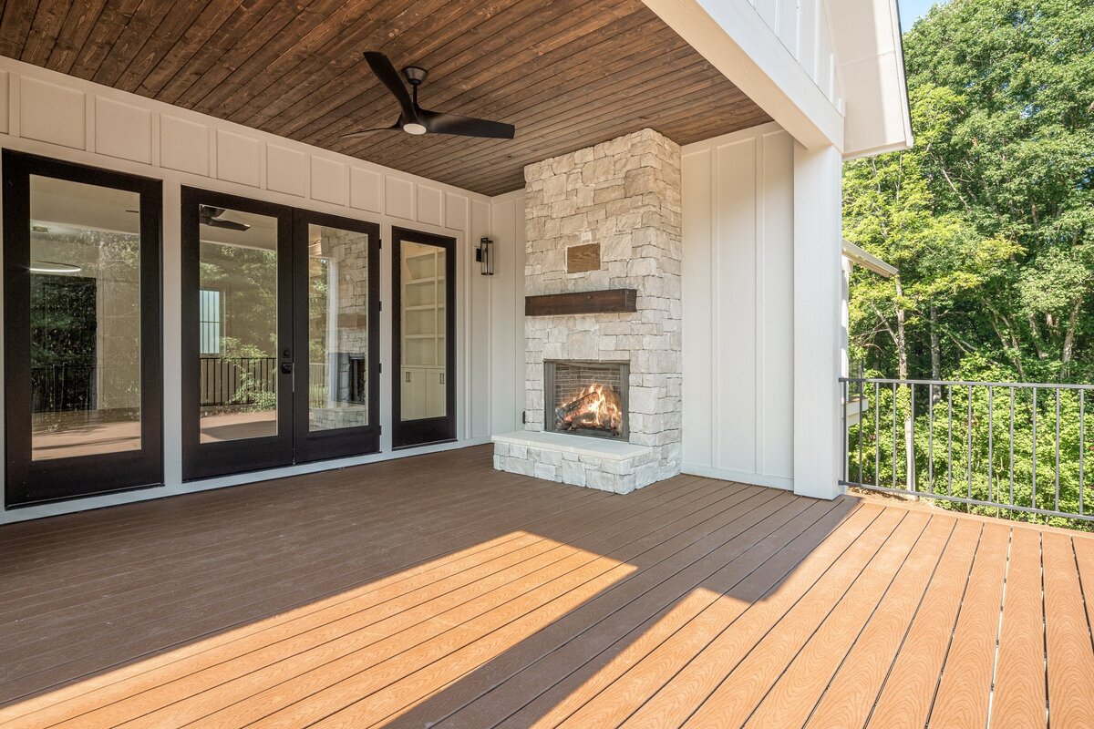 9-web-or-mls-18-baxter-woods-ln