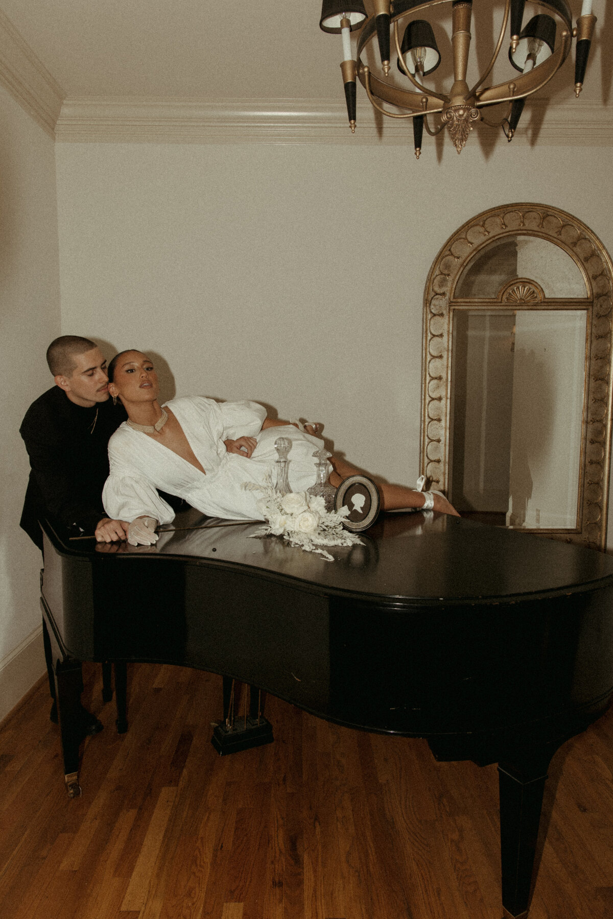film-european-piano-flash-romantic-bridals-elegant-9