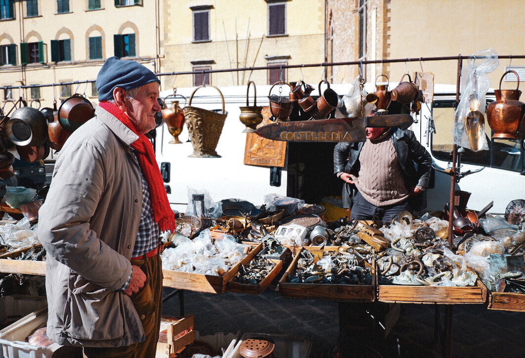 Booth in Santo Spirito-1