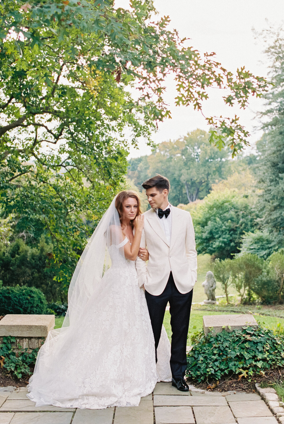 virginia house wedding editorial portraits-125