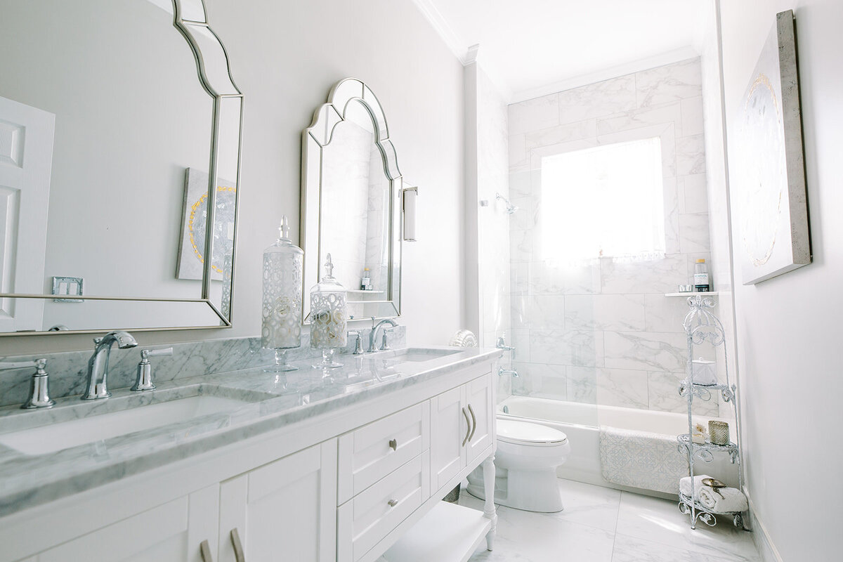 Megan-Gribble-Interior-Design-Real-Estate-Michela-Watson-Photography-McDonald-Guest-Bath-1-05