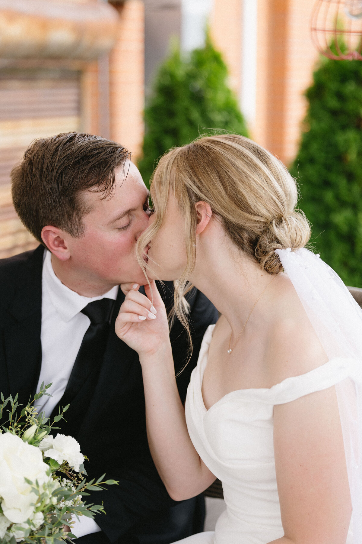 beth+logan44047