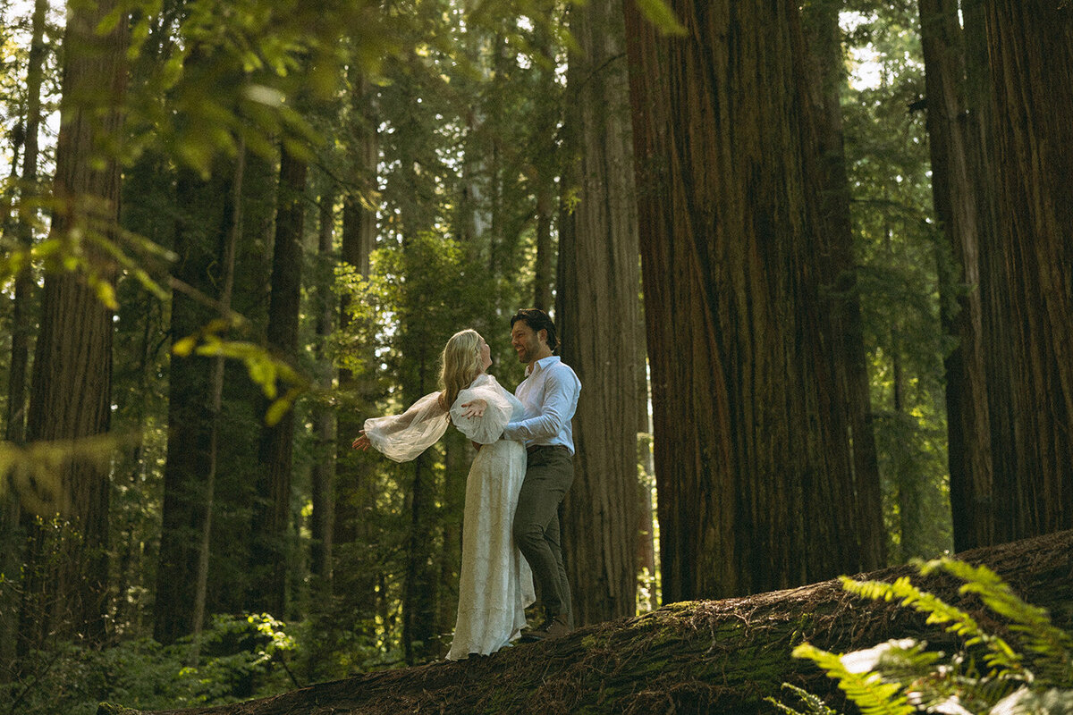 redwoods-oregon-california-brookings-forest-elopement-jayde-mikenzie-photography-175