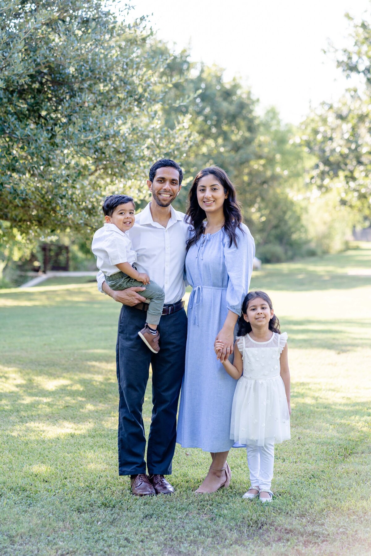 Austin-TX-Family-Session-Magnolia-And-Grace-Photography-Co-AnumK# (1)-2