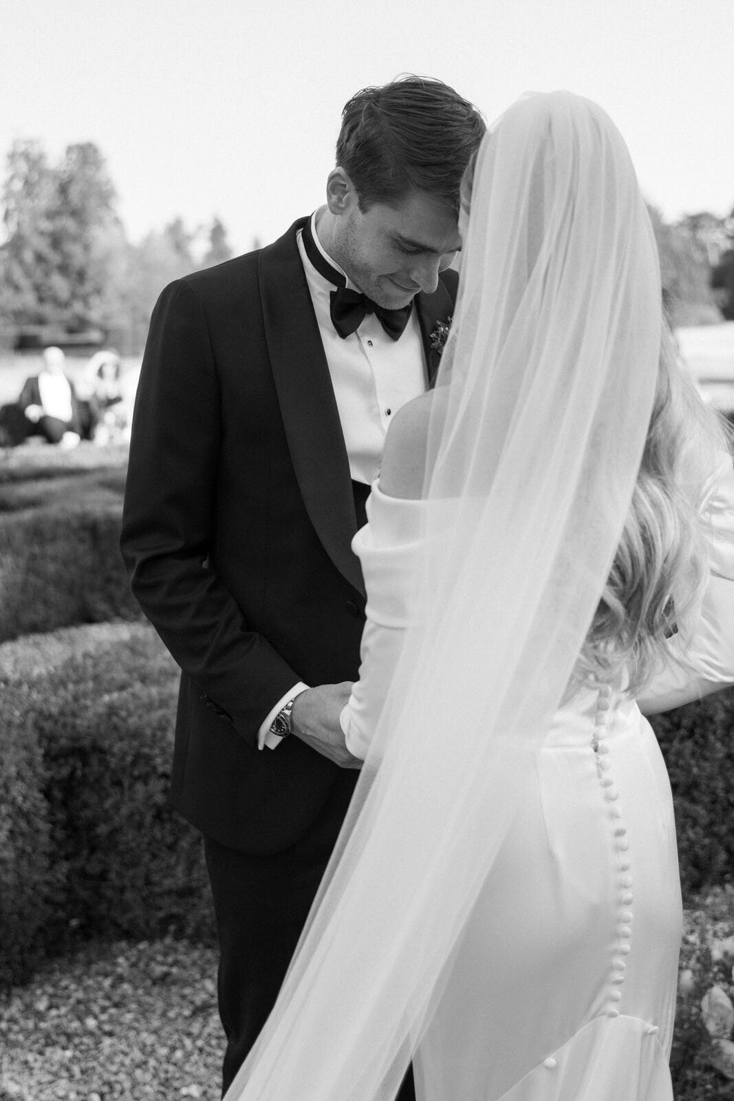 Flora_And_Grace_Analog_35mm_Editorial_Wedding_Photographer (1 von 1)-121