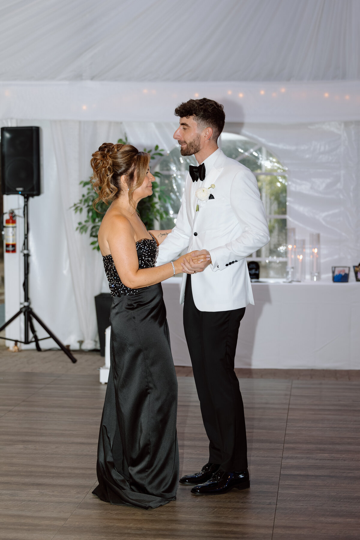 Sara & Joni Wedding Samples-175