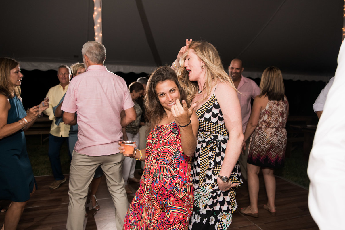 wedding-reception-dancing