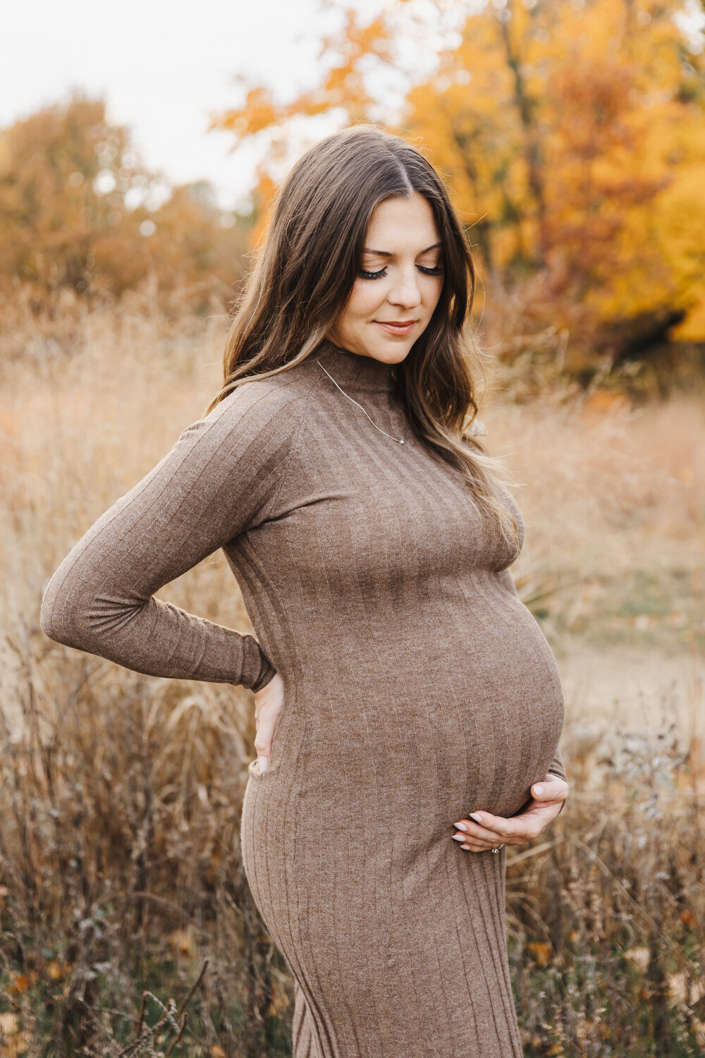 Outdoor Pregnancy Portraits Toronto