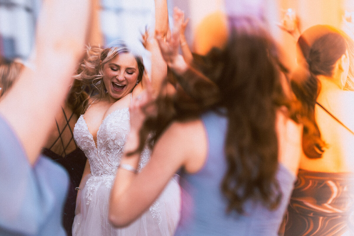 JenetteandChrisGETMARRIED!_Sneaks_0129